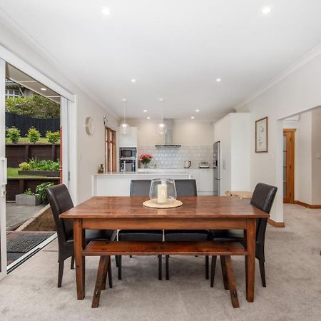 Stunning Family Home In Andersons Bay 더니든 외부 사진