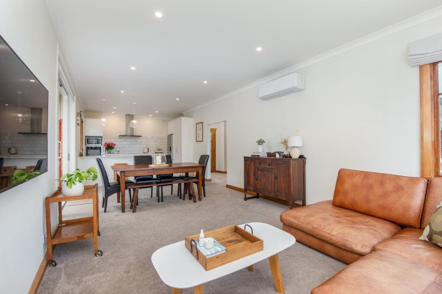 Stunning Family Home In Andersons Bay 더니든 외부 사진